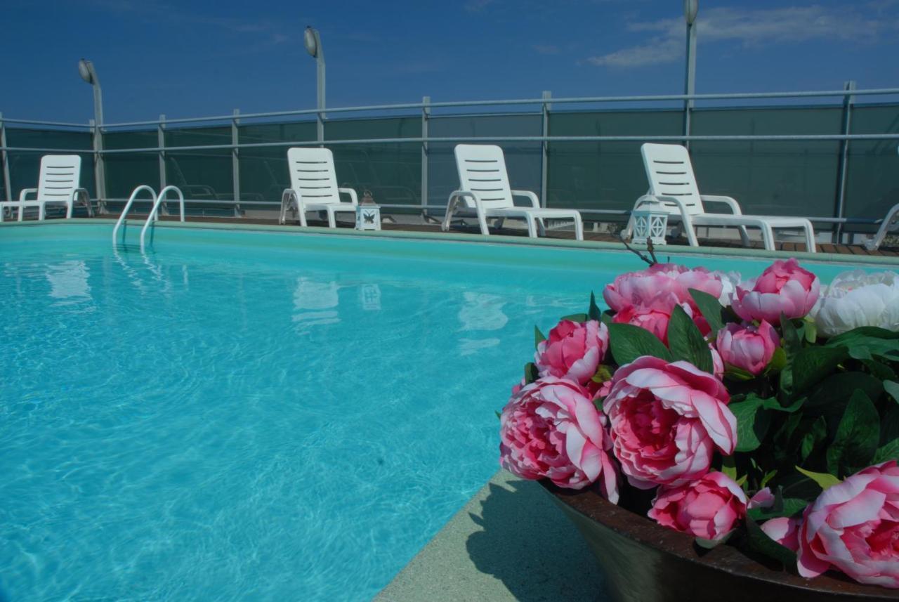 Club House